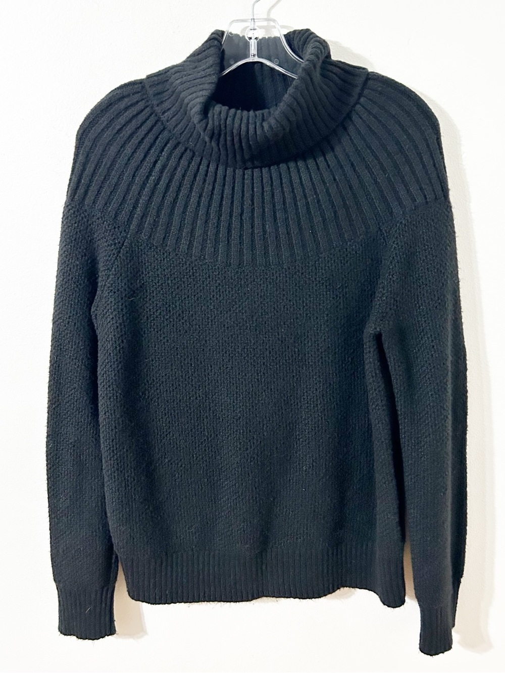 J.Crew Black Long Sleeve Chunky Turtleneck Cozy Knit Sweater Ribbed Size Small